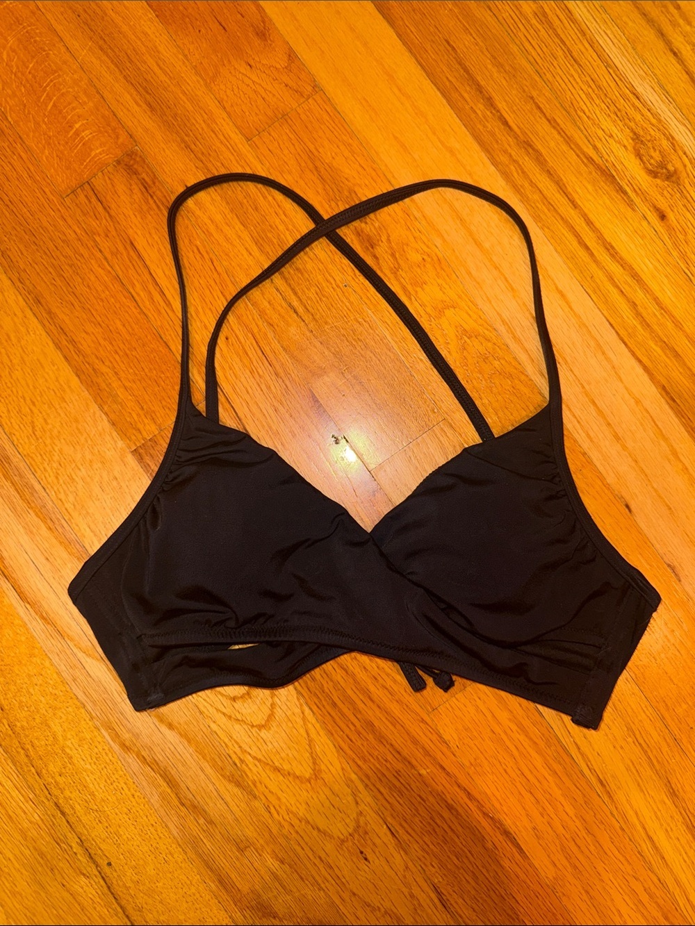 VS PINK - Black Crossover Bikini Top